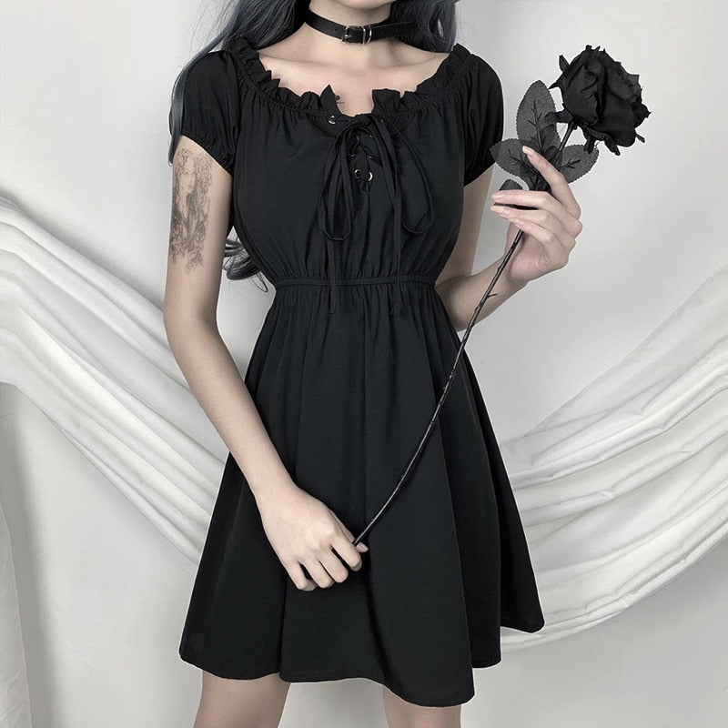 Elegant Gothic Dress – DarkParadise